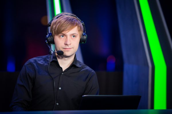 NS analyst and caster of Dota 2